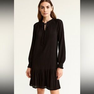 LOFT  black light weight dress, long sleeves, suze L